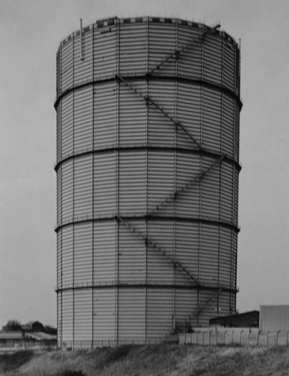 Bernd and Hilla Becher
Gas Tank: St. Helens, GB, 1997, 2005
Gelatin silver print (black & white)
23 5/8 x 19 11/16 in. (60 x 50 cm)
Edition 4/5