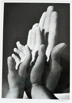 Lucien Clergue - 3 Hands