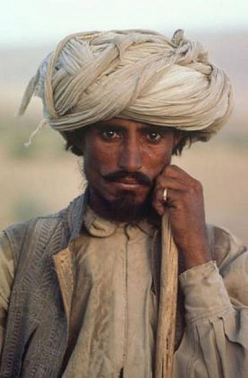 Steve McCurry
The Farmer, Baluchistan, Pakistan, 1980
Cibachrome print (color)
30 x 40 in. (76.2 x 101.6 cm)
Edition 3/15