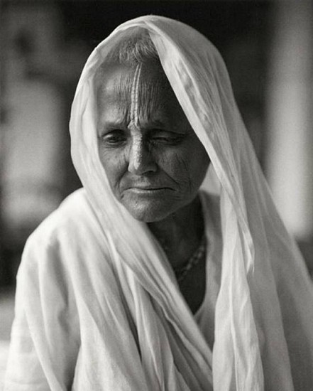 Fazal Sheikh
Pramila Satar (Lover), Vrindavan, India, 2005
Carbon pigment print on Hahnemuhle archival photo rag paper
22 3/8 x 18 1/6 in. (56.8 x 46.1 cm)
From an edition of 18From "Moksha" series