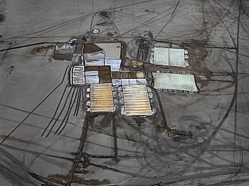 Edward Burtynsky - Salt Pan #16, Little Rann of Kutch, Gujarat, India